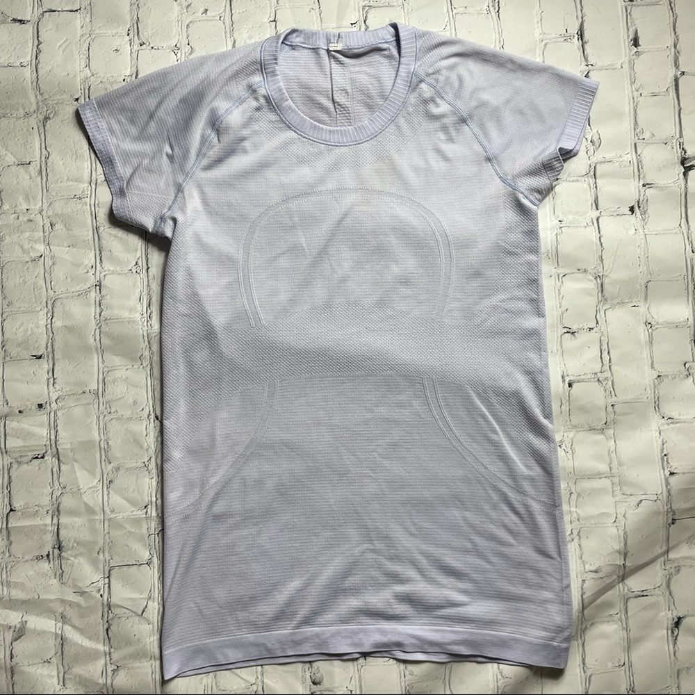Lululemon Women’s Short Sleeve T-Shirt